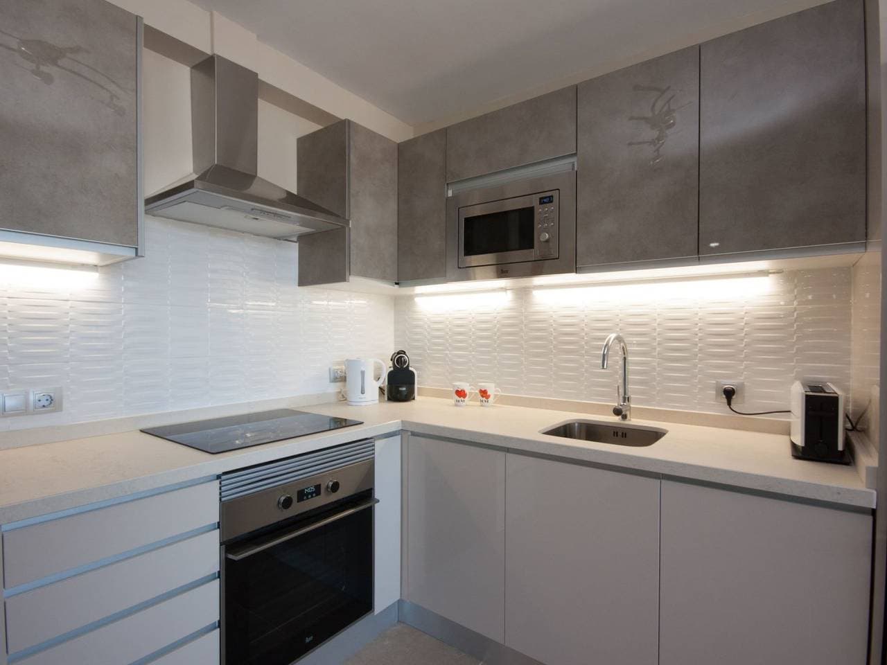 Foto 6 von 24: Aufwachen mit herrlichem Meerblick aus dieser schicken Wohnung