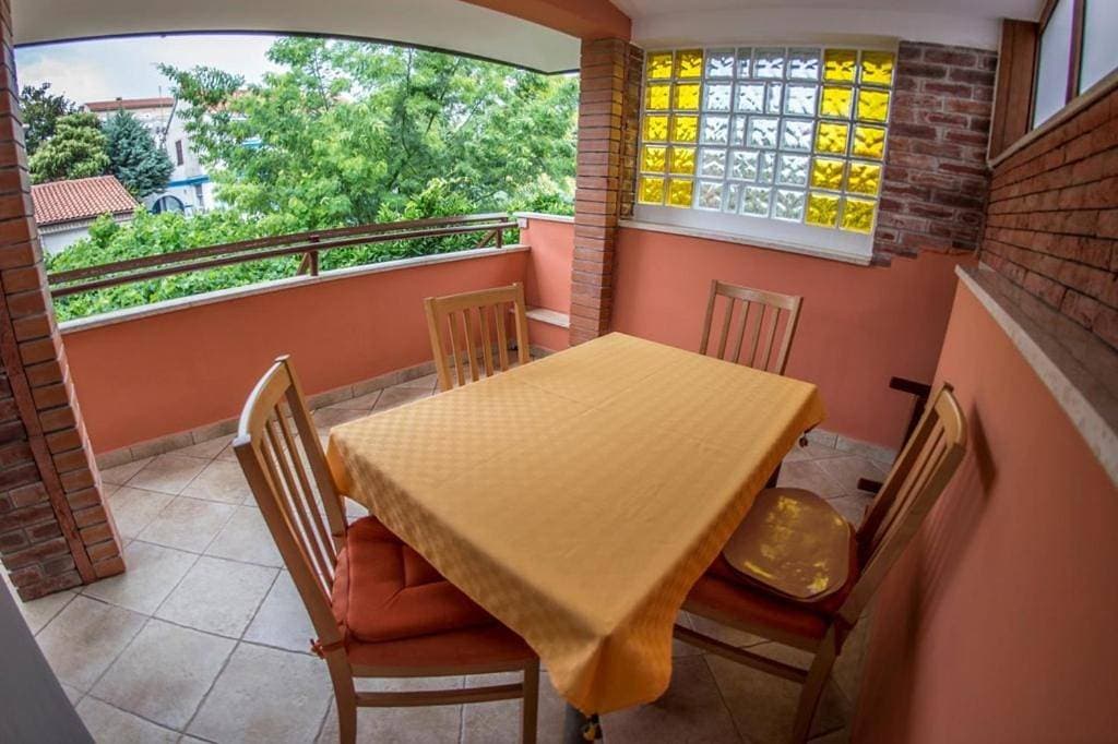 Foto 4 von 50: Ferienwohnung in Banjole mit Terrasse, Klimaanlage, W-Lan, Waschmaschine (3360-1)