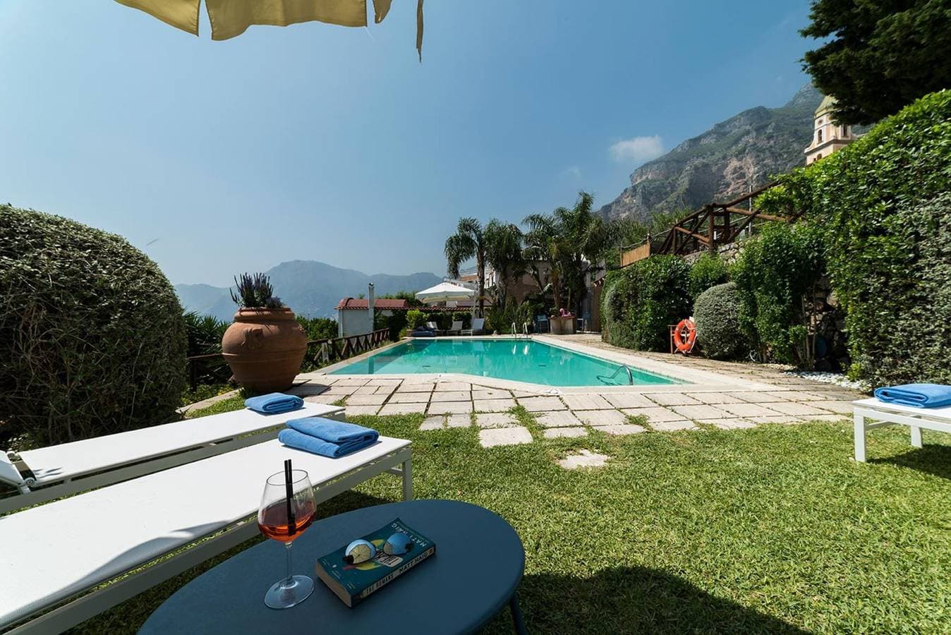Foto 7 von 42: Luxuriöse Villa mit Pool und Terrasse, 1,5 km zum Strand