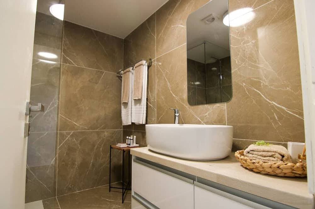 Foto 11 von 30: Phaedrus Living: Seaview Luxury Flat Limnaria 152