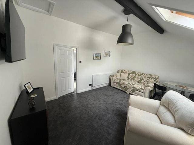 Foto 3 von 15: One-Bedroom Apartment - Non-Smoking