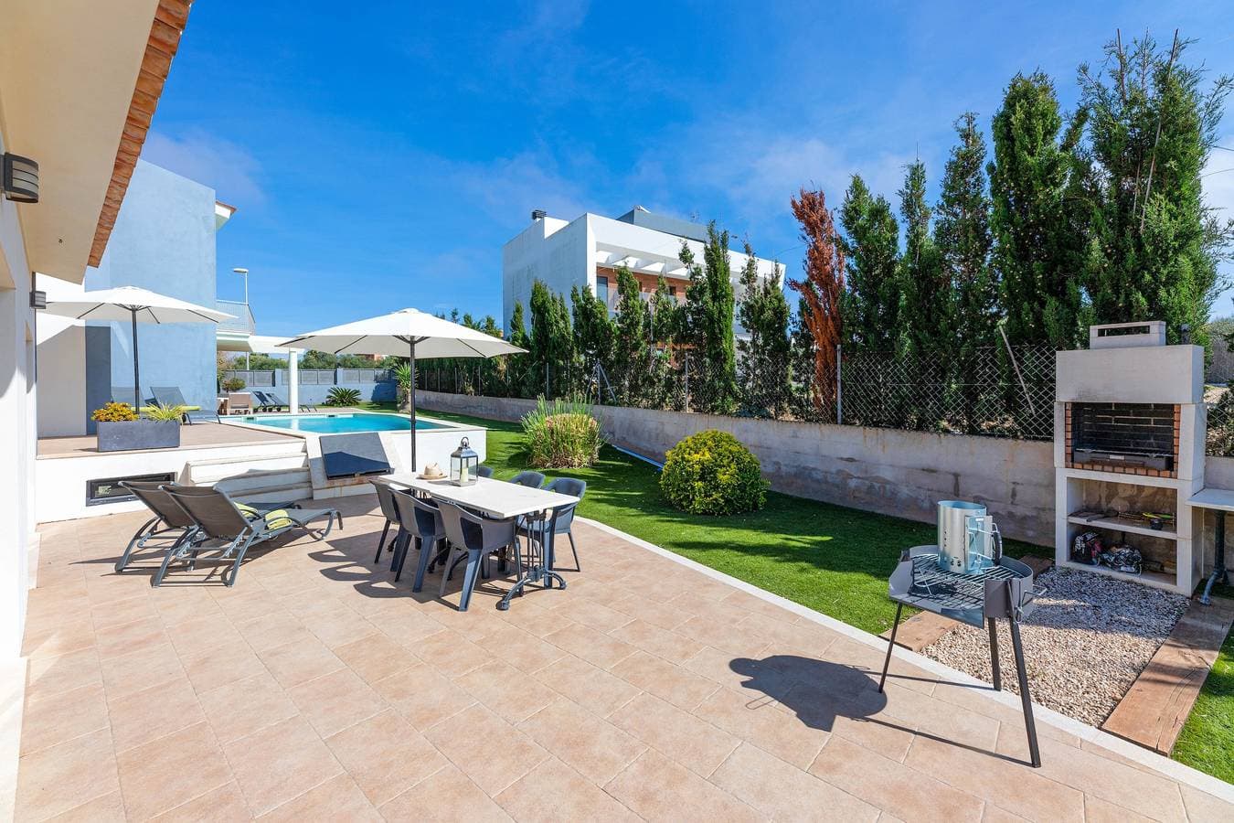 Foto 4 von 25: Ferienhaus 'Villa La Primera' mit Gemeinschaftspool und WLAN