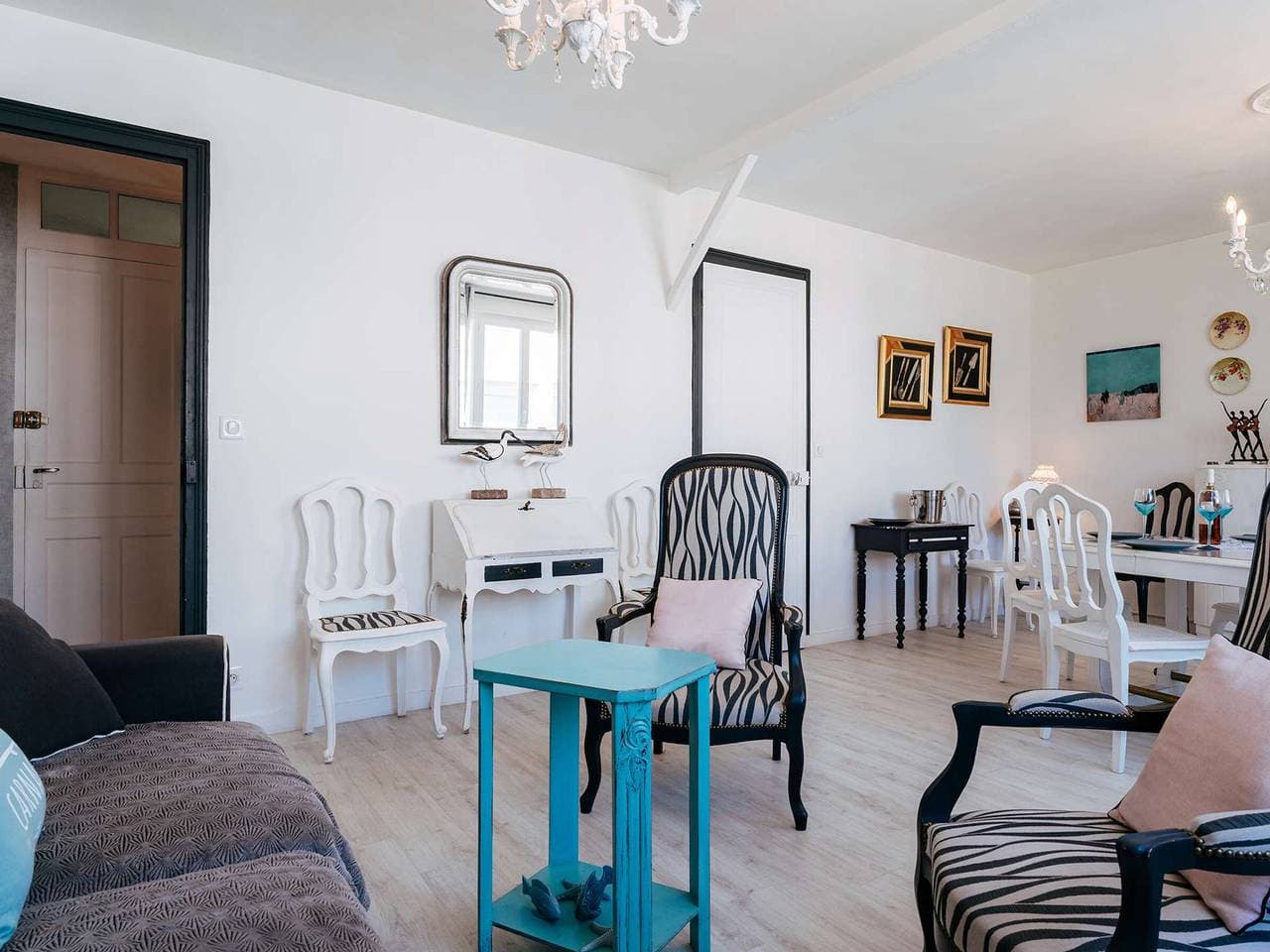 Foto 4 von 17: Carnac - Stilvolles 2-Zimmer-Apartment für 4 Personen - 50m zum Strand - WLAN