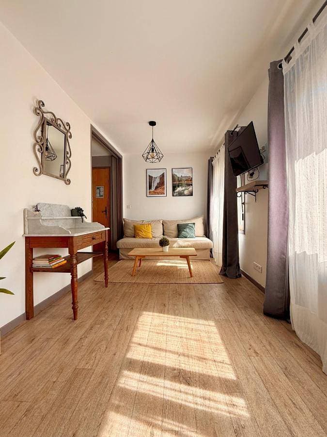 Foto 5 von 33: One-Bedroom Apartment