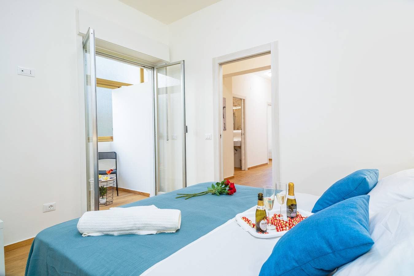 Foto 9 von 26: Ferienwohnung "Il Fronte Mare Di Naxos Sunrise" mit Meerblick, Balkon und WLAN