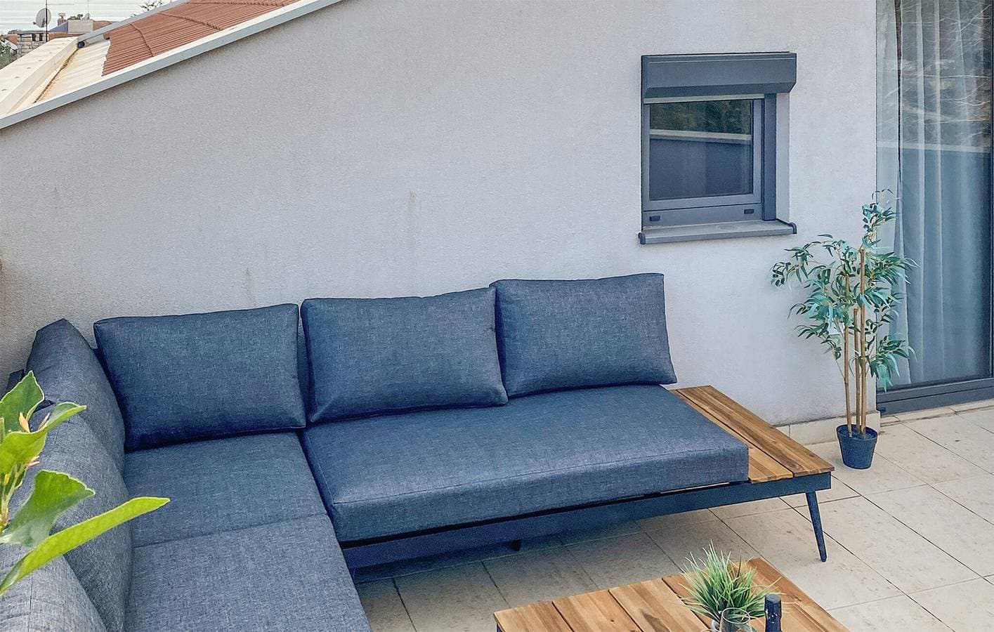 Foto 10 von 31: Gemütliche 1-Zimmer-Wohnung mit Terrasse, 1,5 km vom Strand Havajka entfernt
