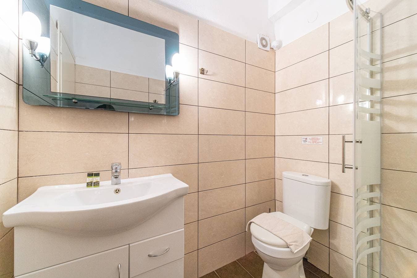 Foto 8 von 26: Einzimmerapartment "Arianna Studio 9b" mit Meerblick, Gemeinschaftspool und WLAN