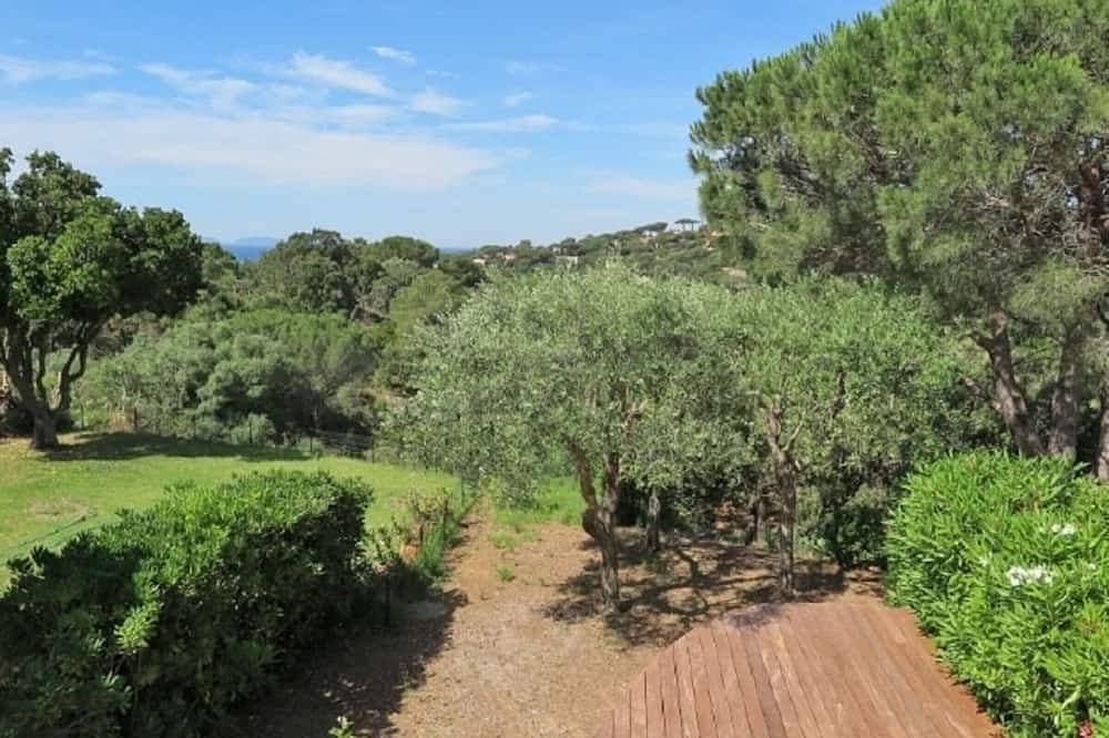 Foto 7 von 12: Renoviertes 2-Zimmer-Mas mit Pool 1 km vom Strand Gigaro entfernt