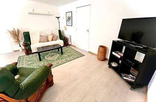 Foto 3 von 13: Three-Bedroom Apartment