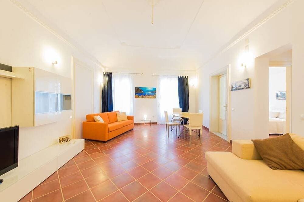 Foto 4 von 9: Palazzo Cammarata (Gebäude Ende des achtzehnten Jahrhunderts) Dreizimmerwohnung mit großem Wohnzimmer