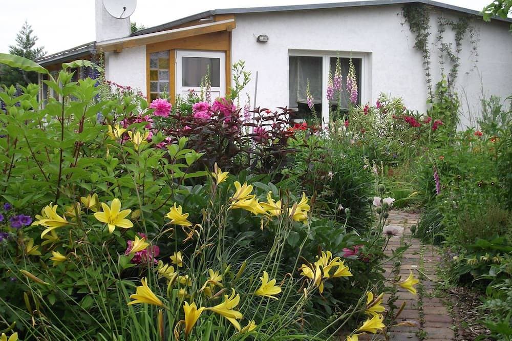 Schönes Ferienhaus mit großem Garten 1