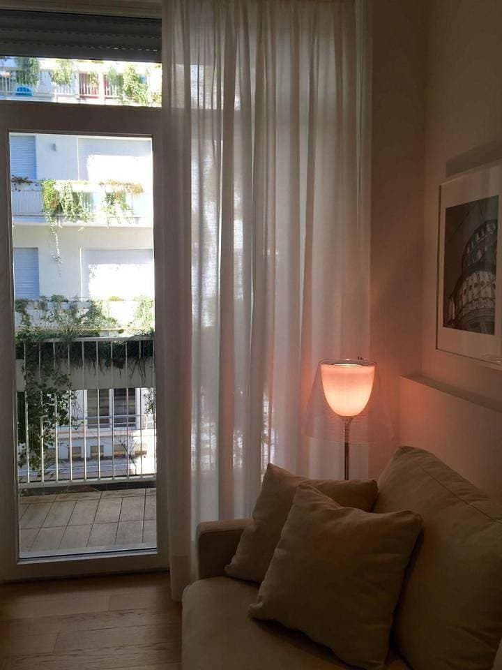 Foto 10 von 29: One-Bedroom Apartment with Balcony