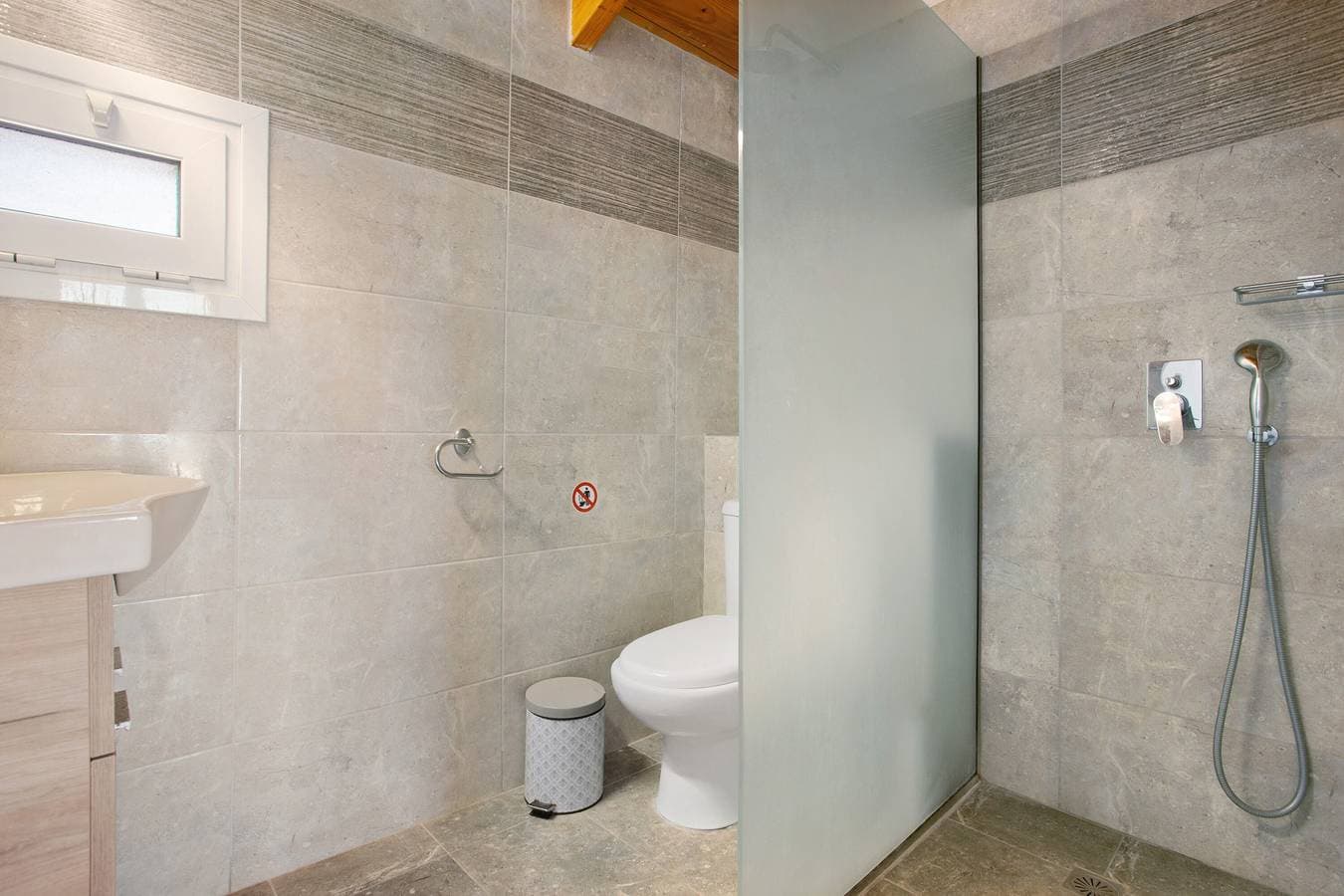 Foto 12 von 25: Studio 'Yiannis Suite with Sea View 10' mit Meerblick, WLAN und Klimaanlage