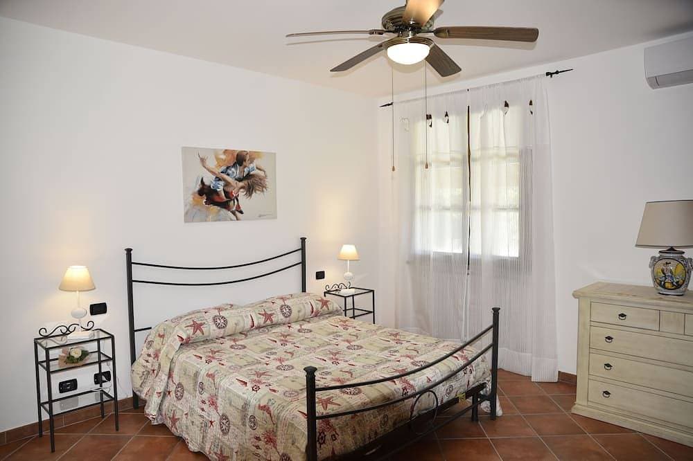 Foto 2 von 30: Villa with high comfort with pool near the sea, dish & washing maschine,
