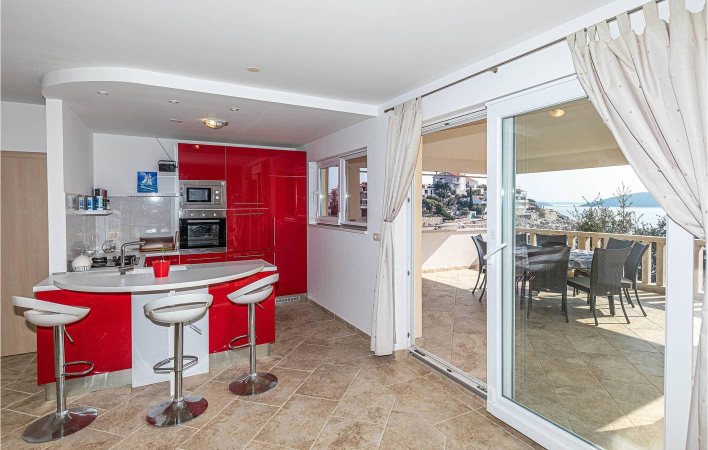 Foto 5 von 32: Gemütliche Ferienwohnung in der Nähe von Kanica mit WLAN, Terrasse und Parkplatz – 2 km bis zur Küste
