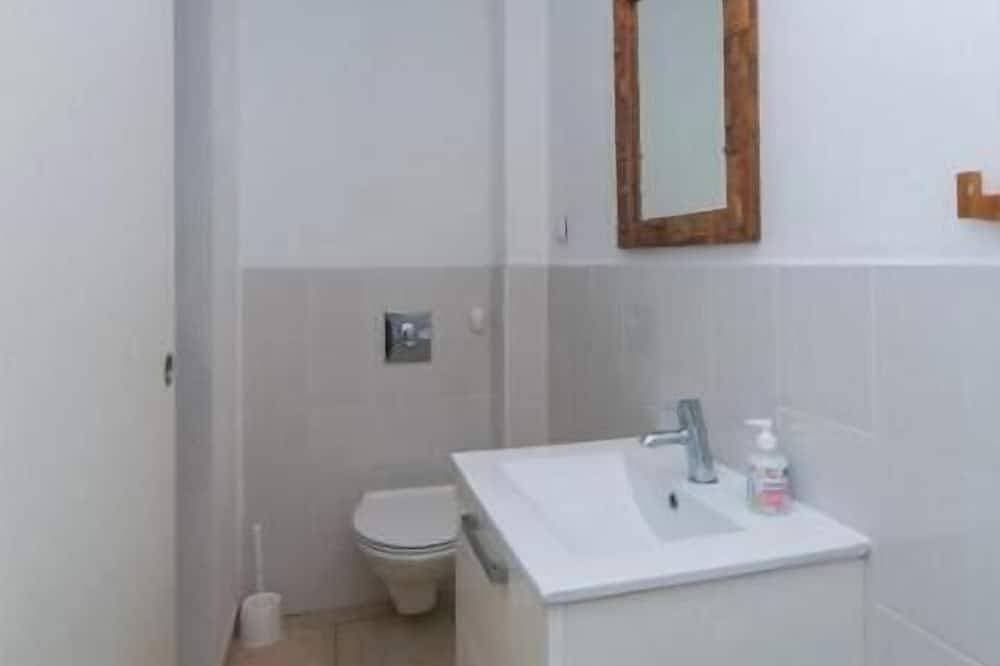 Foto 3 von 7: Villa Ivka Apartment B - sleeping 2 to 4,  specious living area, gorgeous views