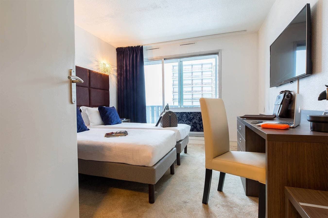 Foto 4 von 16: Hotel für 2 Personen mit Balkon