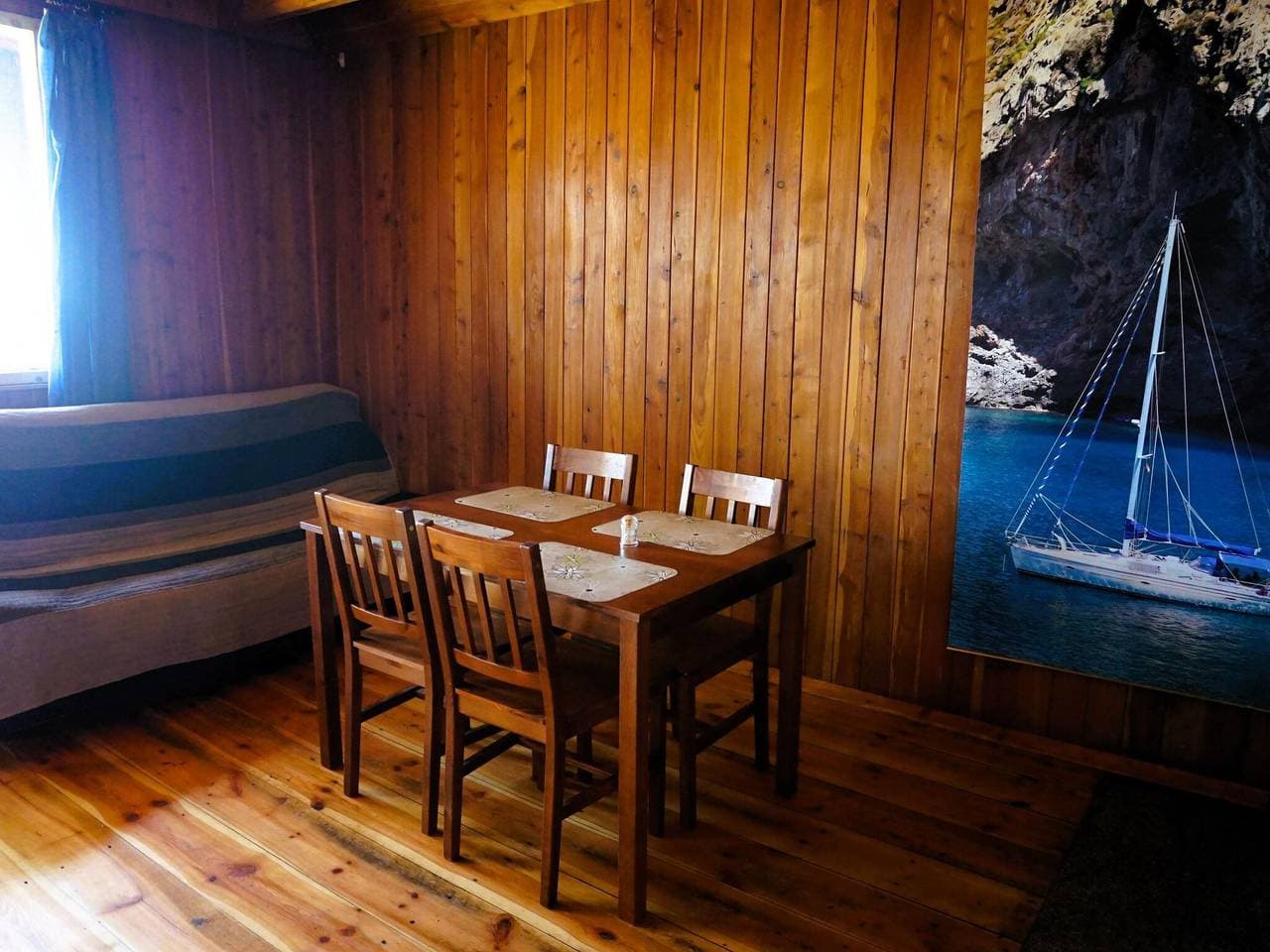 Foto 9 von 31: Holzchalet am Jamno-See nahe Meer