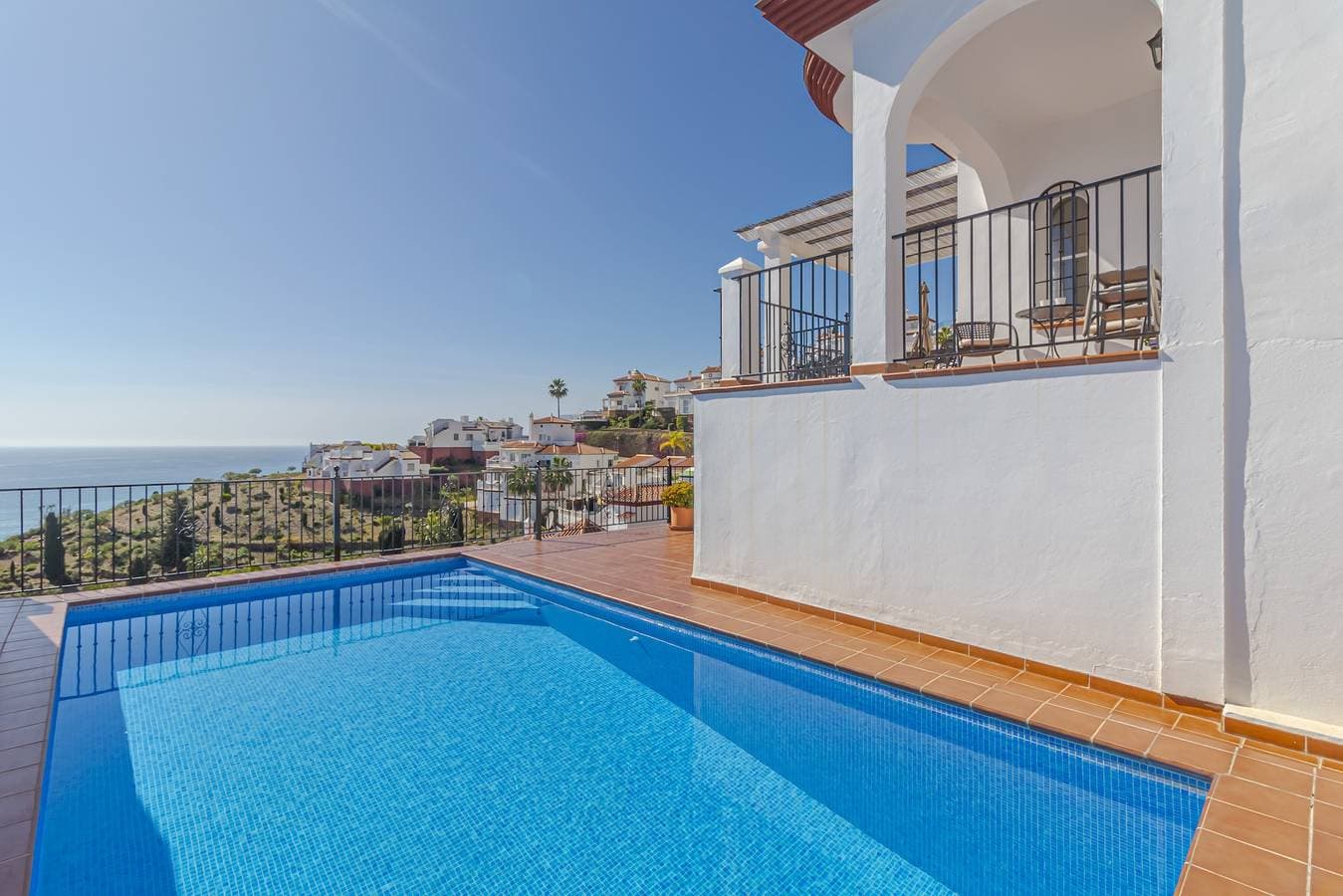 Foto 9 von 57: Villa für 4 Personen mit Terrasse