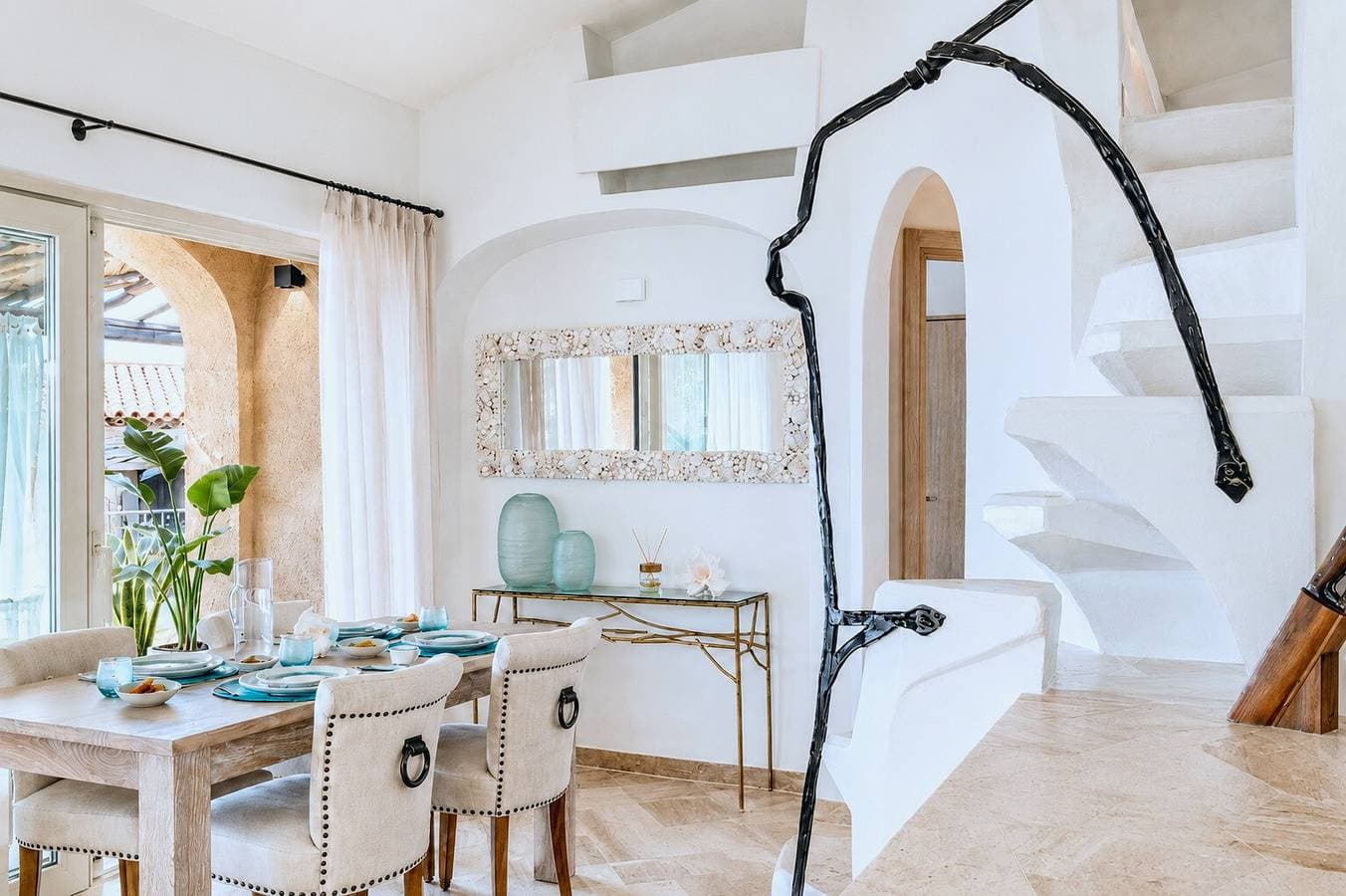 Foto 4 von 42: Apartment 'La Perla di Sherden' mit Meerblick, WLAN und Klimaanlage