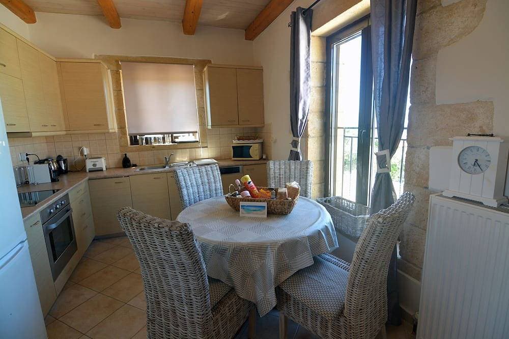 Foto 7 von 30: Charmante Villa mit Panoramablick auf das Meer, 1,5 km von den Stränden entfernt, privater Pool.