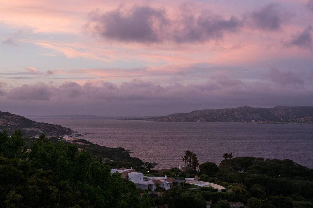 Foto 7 von 7: Panoramavilla mit Garten- und Meerblick inmitten des mediterranen Gebüschs