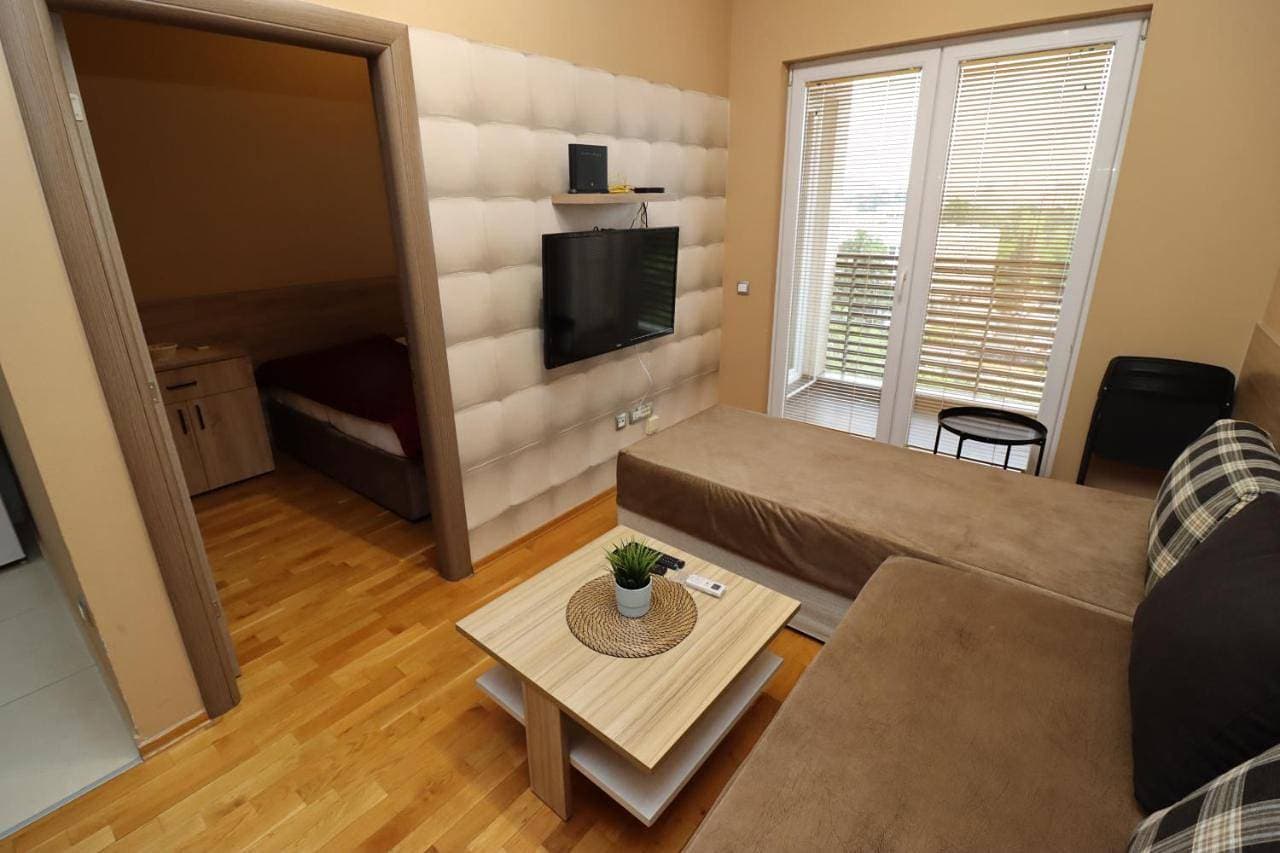 Foto 3 von 26: One-Bedroom Apartment with Balcony