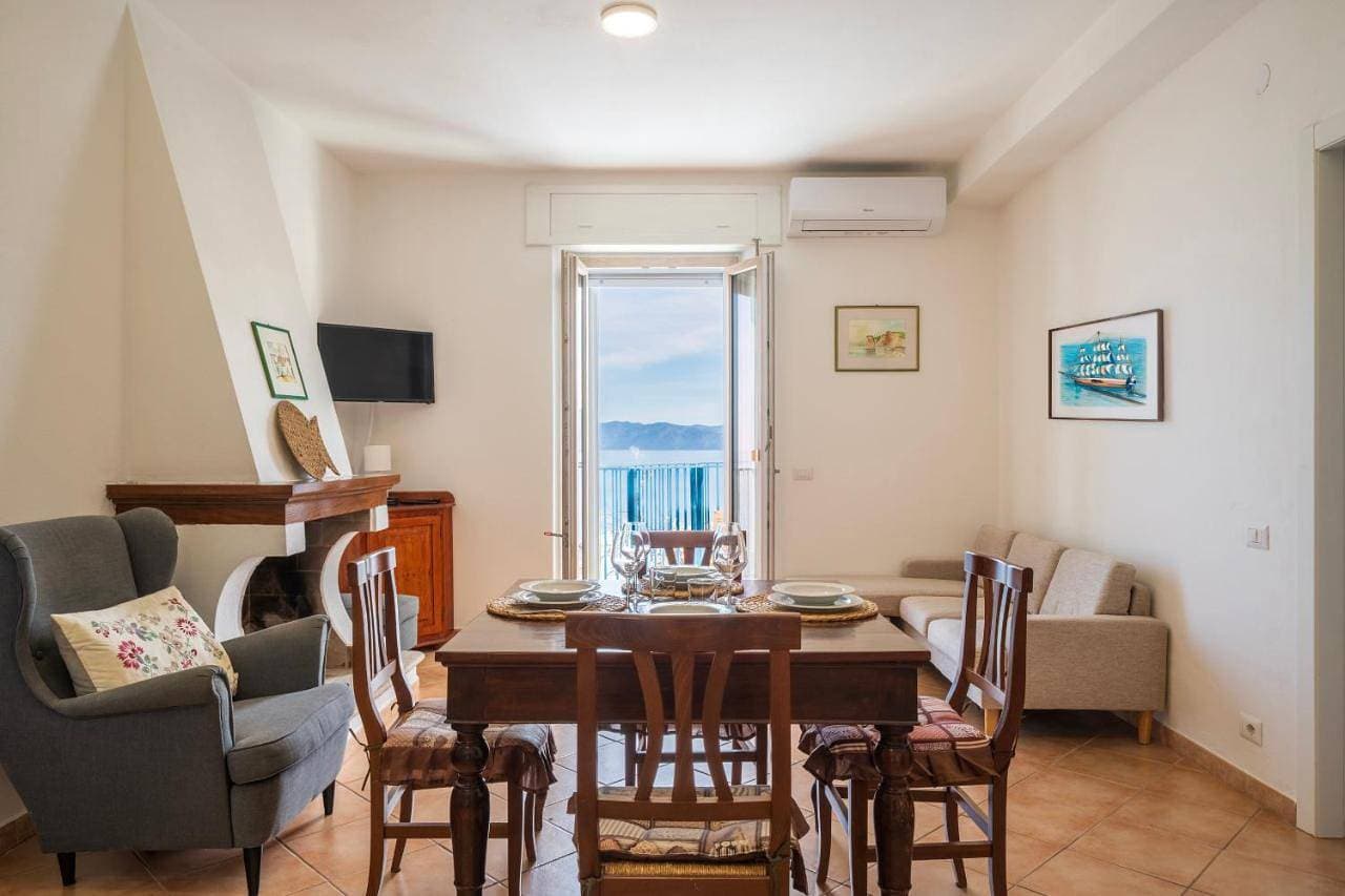Foto 5 von 29: Two-Bedroom Apartment with Sea-View Terrace - 131