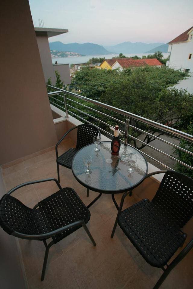 Foto 10 von 13: One-Bedroom Apartment with Balcony and Sea View