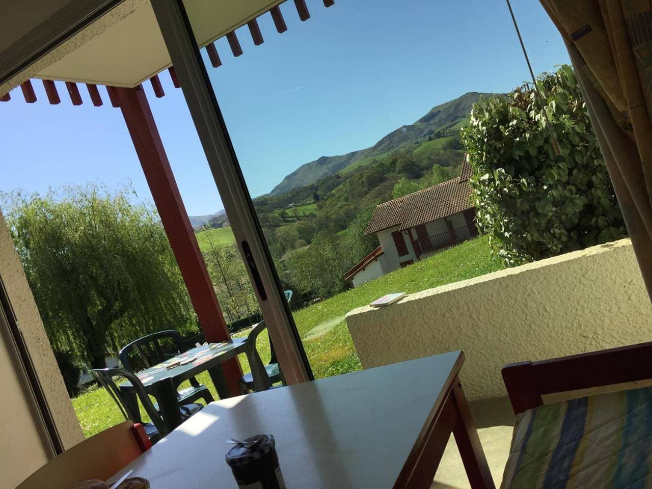 Foto 9 von 35: Apartment with Mountain View