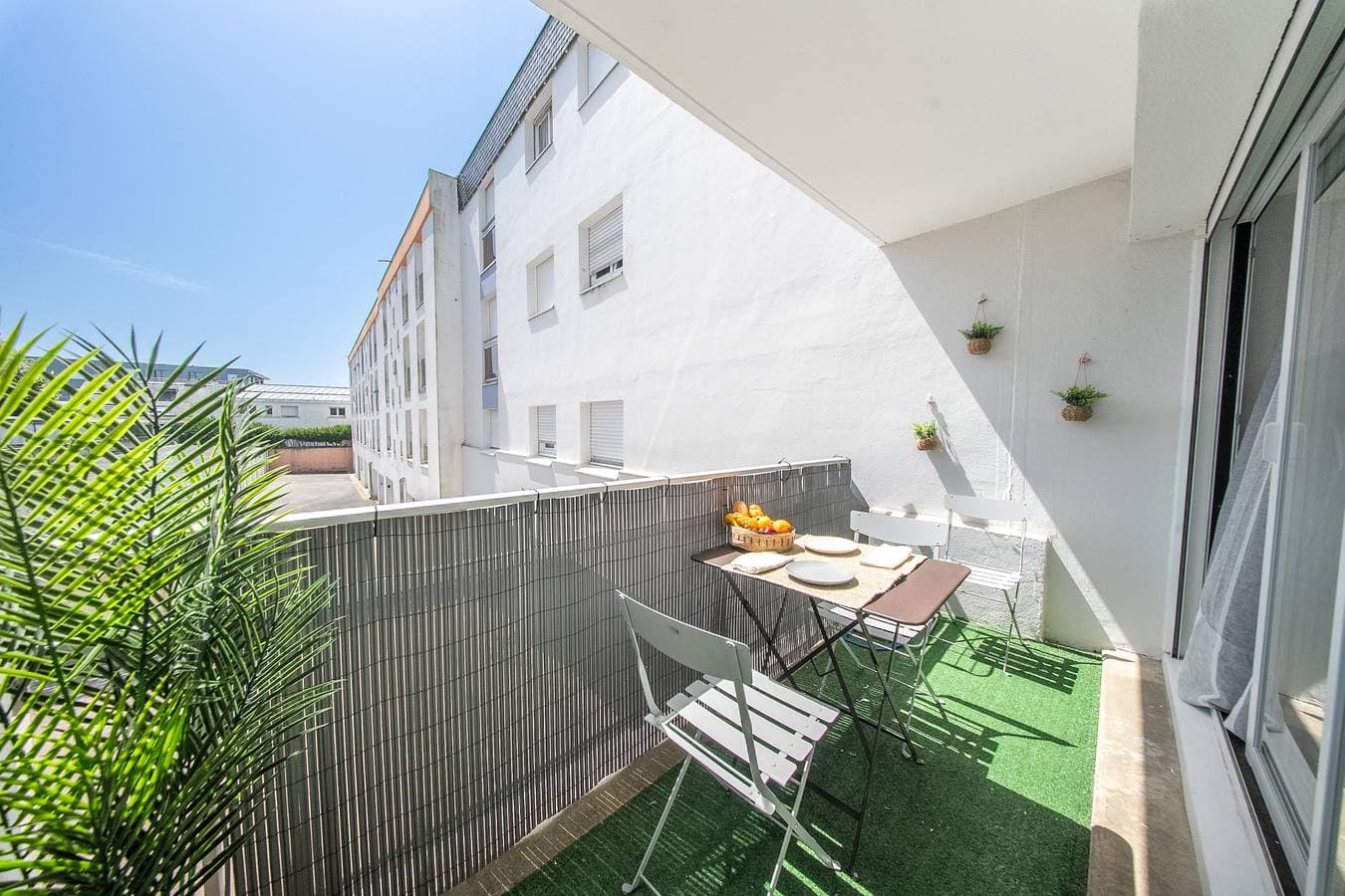 Foto 4 von 28: Ferienwohnung für 4 Personen mit Terrasse