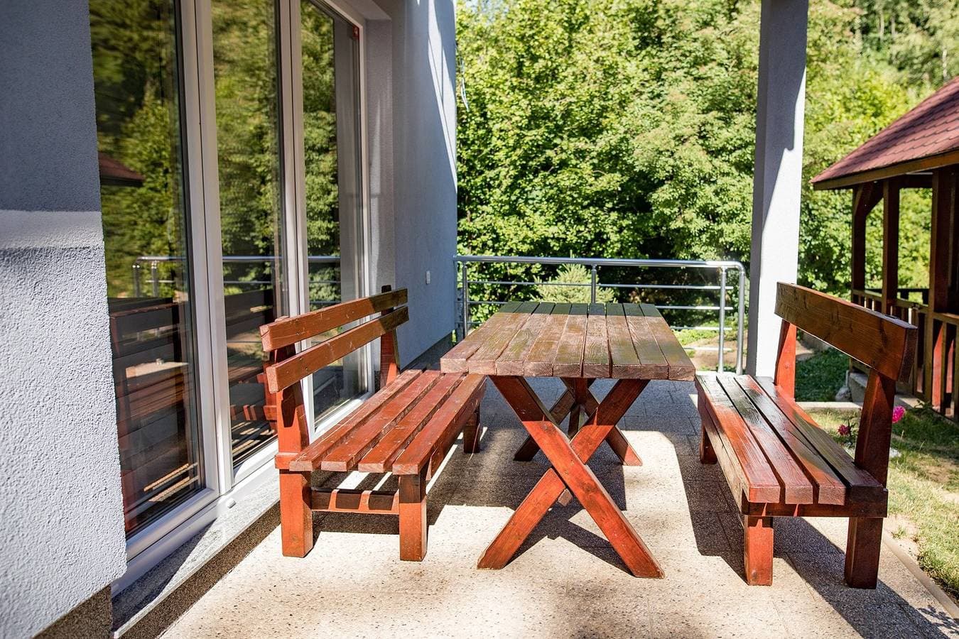 Foto 8 von 78: Ferienhaus für 24 Personen mit Garten