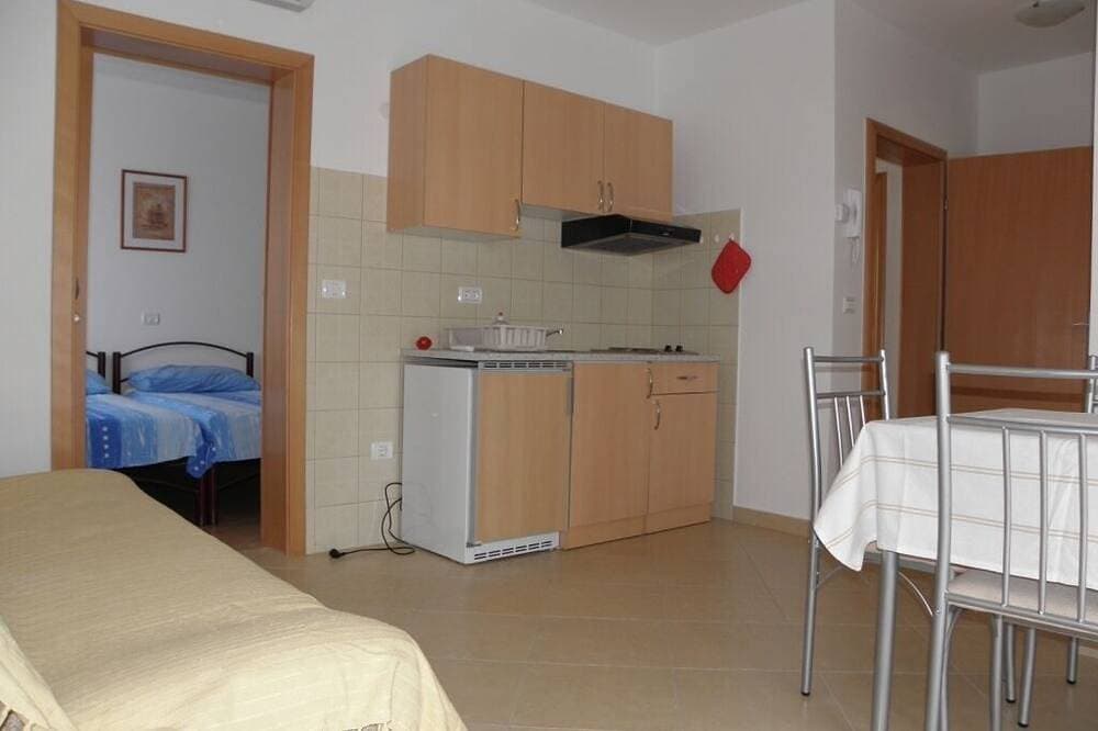 Foto 4 von 22: Ferienwohnung in Zambratija mit Meerblick, Balkon, Klimaanlage, W-Lan (158-3)