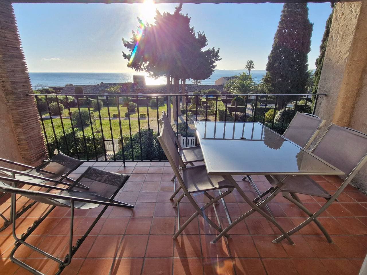 Foto 3 von 24: Apartment mit Mezzanine und Pool, Haustiere erlaubt, privater Parkplatz in Sainte-Maxime