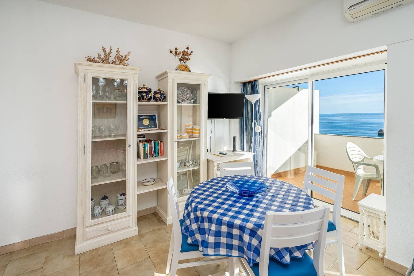 Foto 7 von 27: Ferienwohnung 'Apartamento Frente Mar' mit Meerblick, Wi-Fi und Klimaanlage
