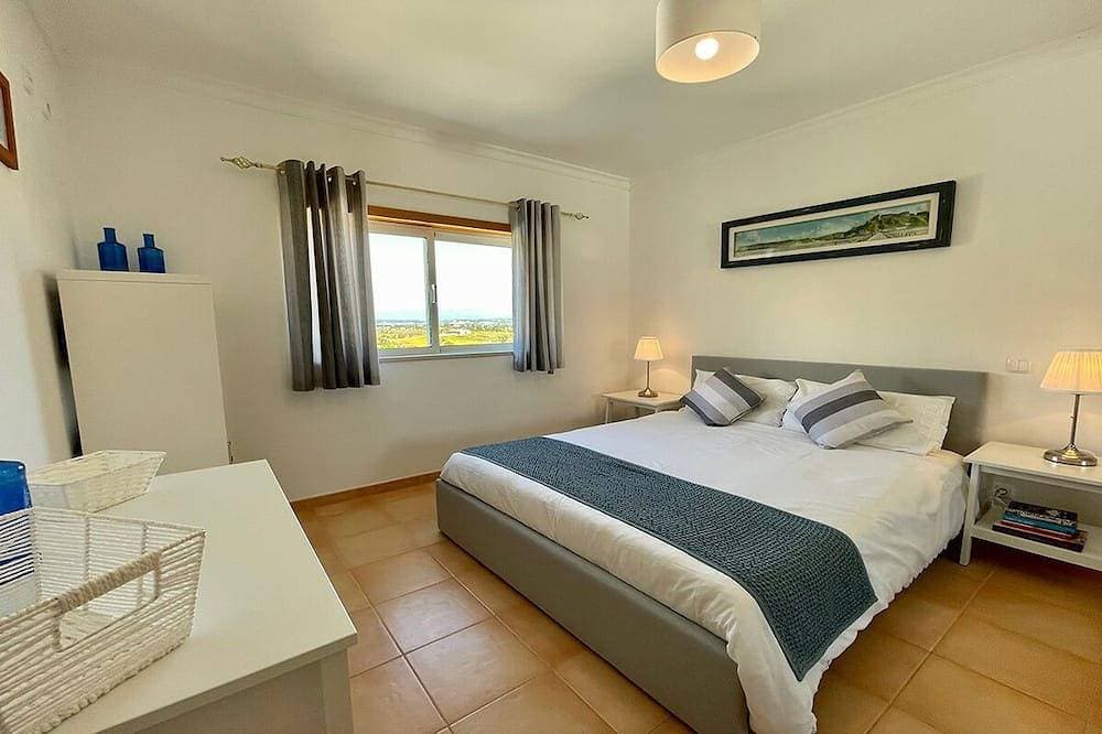 Foto 8 von 27: Villa Vista do Montanha - A Beautiful 3-Bedroom Retreat near Lagos and the Beach