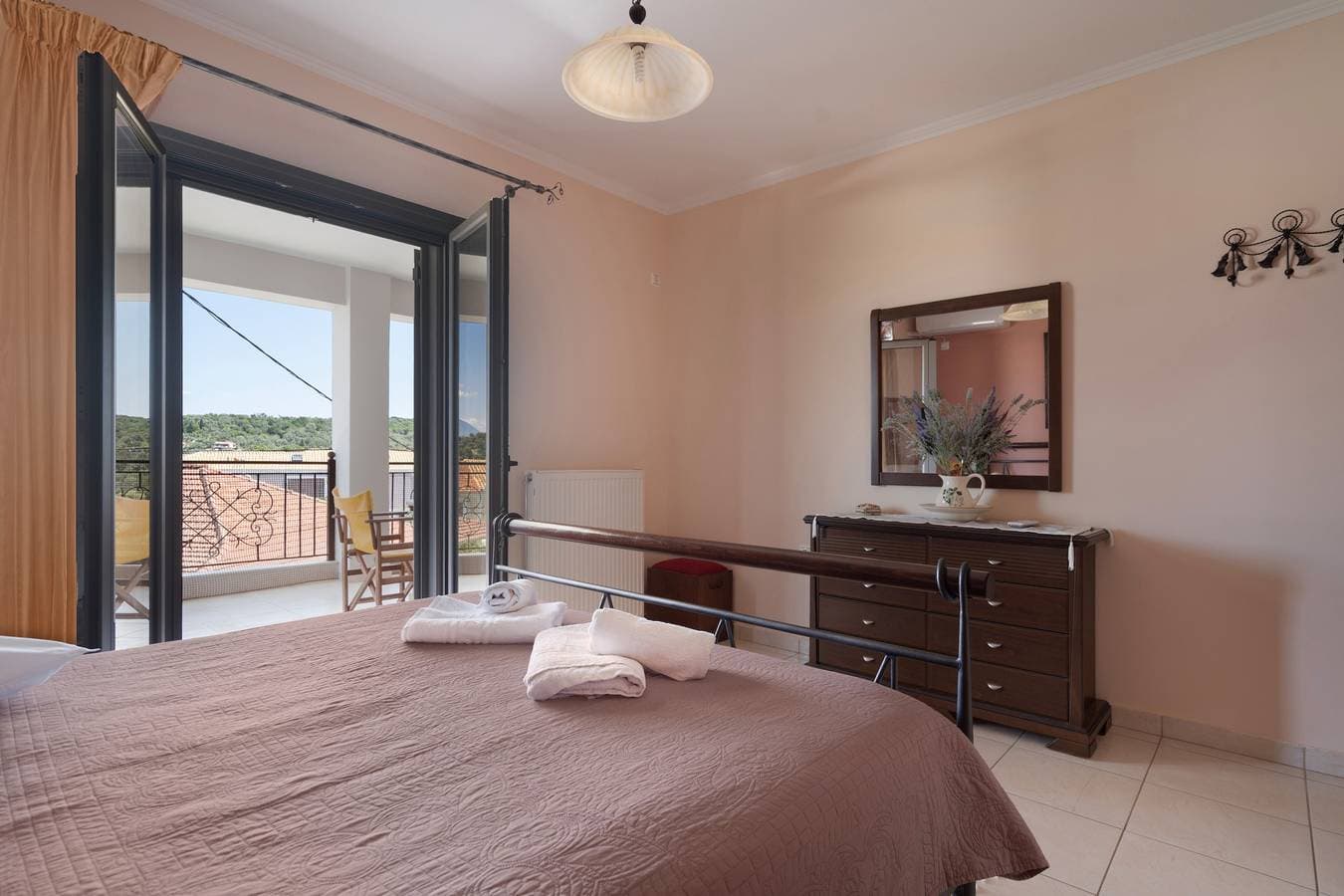 Foto 10 von 26: Ferienwohnung 'Lakis 1' mit Meerblick, Wi-Fi und Klimaanlage