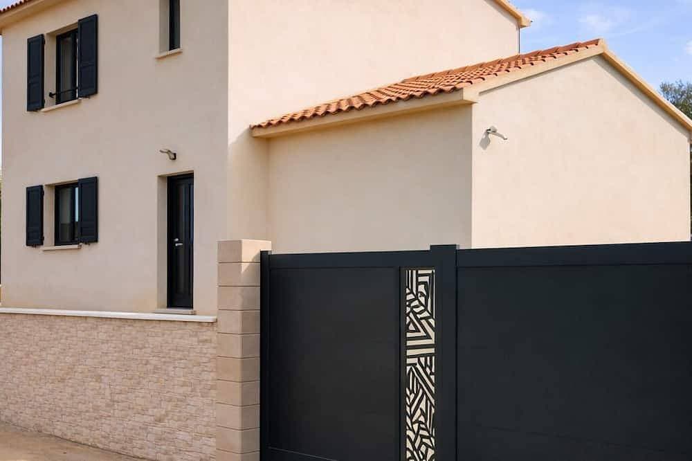 Foto 12 von 26: New Villa Sea and Mountain View - Calenzana, near Calvi