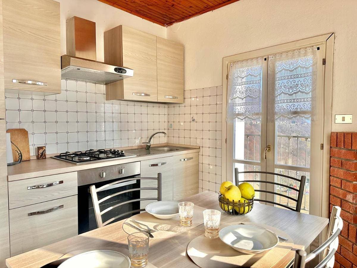 Foto 5 von 25: One-Bedroom Apartment with Lake View