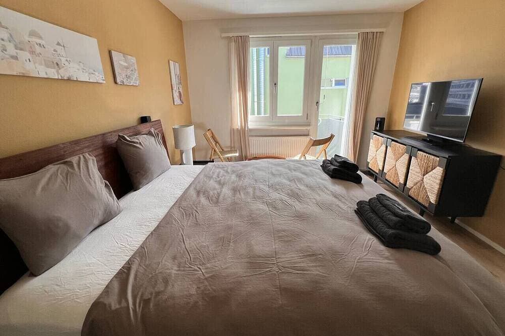 Foto 3 von 15: Bright Apartment in Oerlikon-Zurich (102-16)