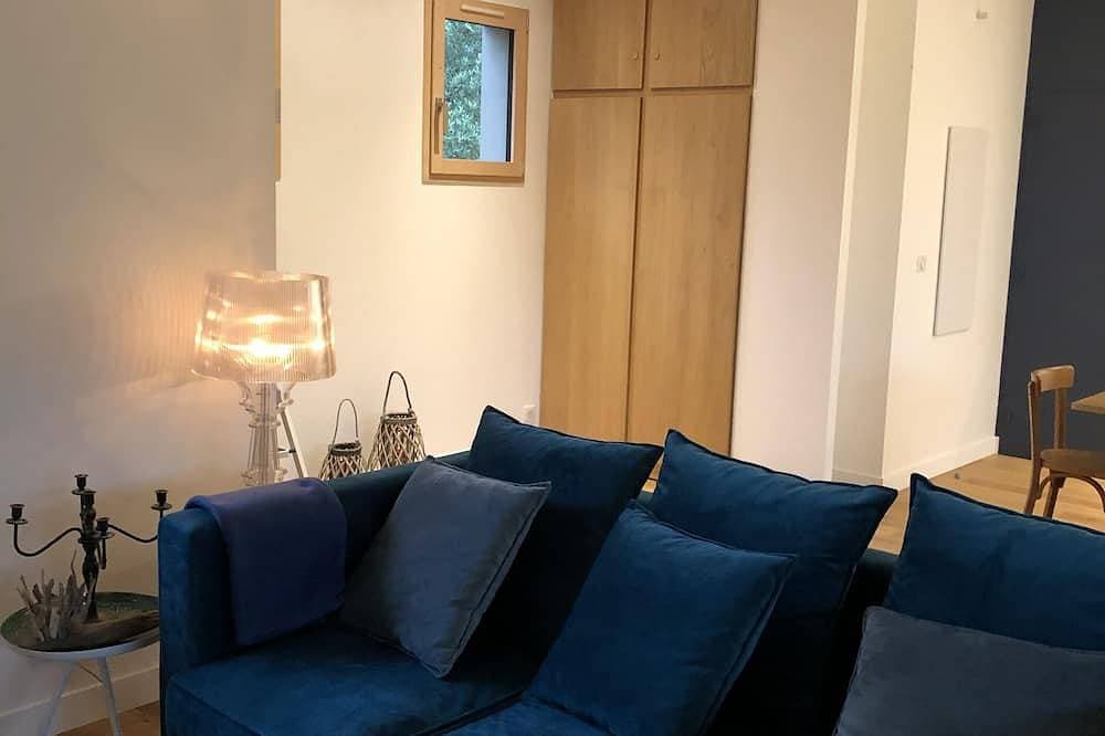 Foto 8 von 30: Schönes modernes Haus, Schwimmbad, Terrasse und großer Garten