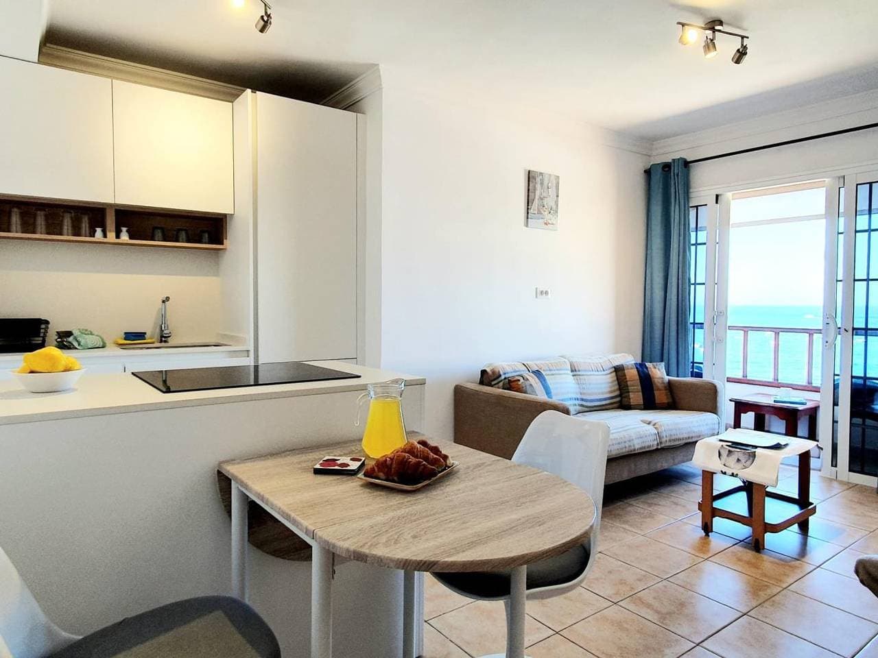 Foto 3 von 16: Ferienwohnung für 3 Personen mit Balkon/Terrasse