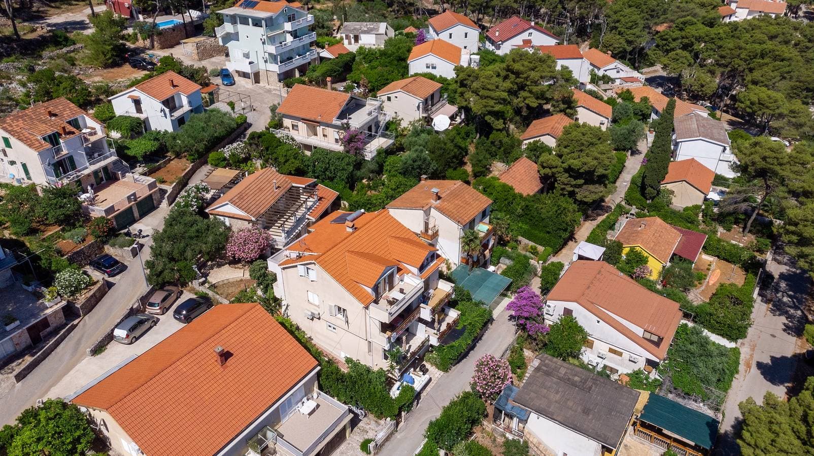 Foto 9 von 32: 1-Zimmer-Ferienwohnung mit Terrasse und Meerblick Jelsa, Hvar A-4017-a