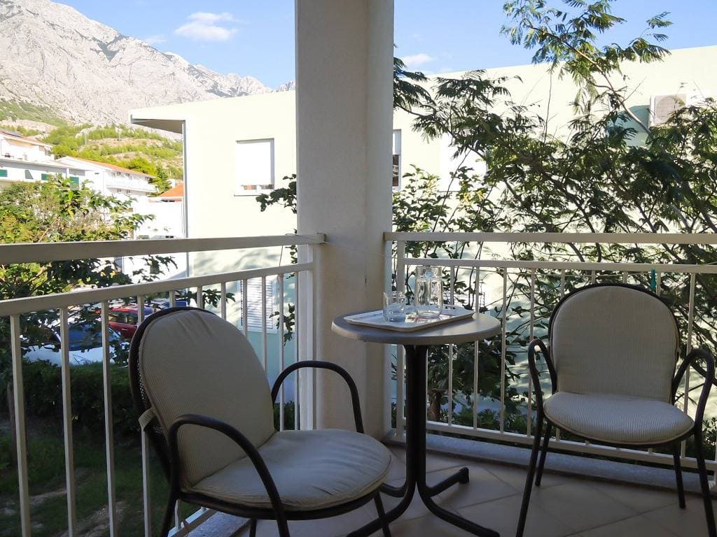 Foto 3 von 26: Studioapartment in Baška Voda mit Balkon, Klimaanlage, W-Lan, Waschmaschine (3785-3)