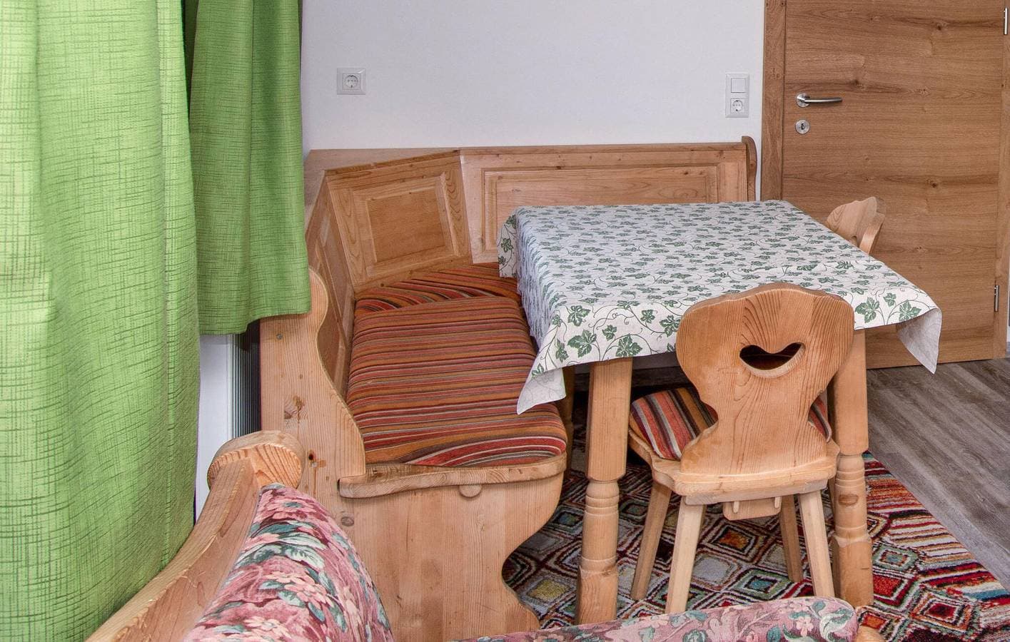 Foto 3 von 10: Gemütliche Ferienwohnung mit Bergblick, Küche und WLAN im Lesachtal