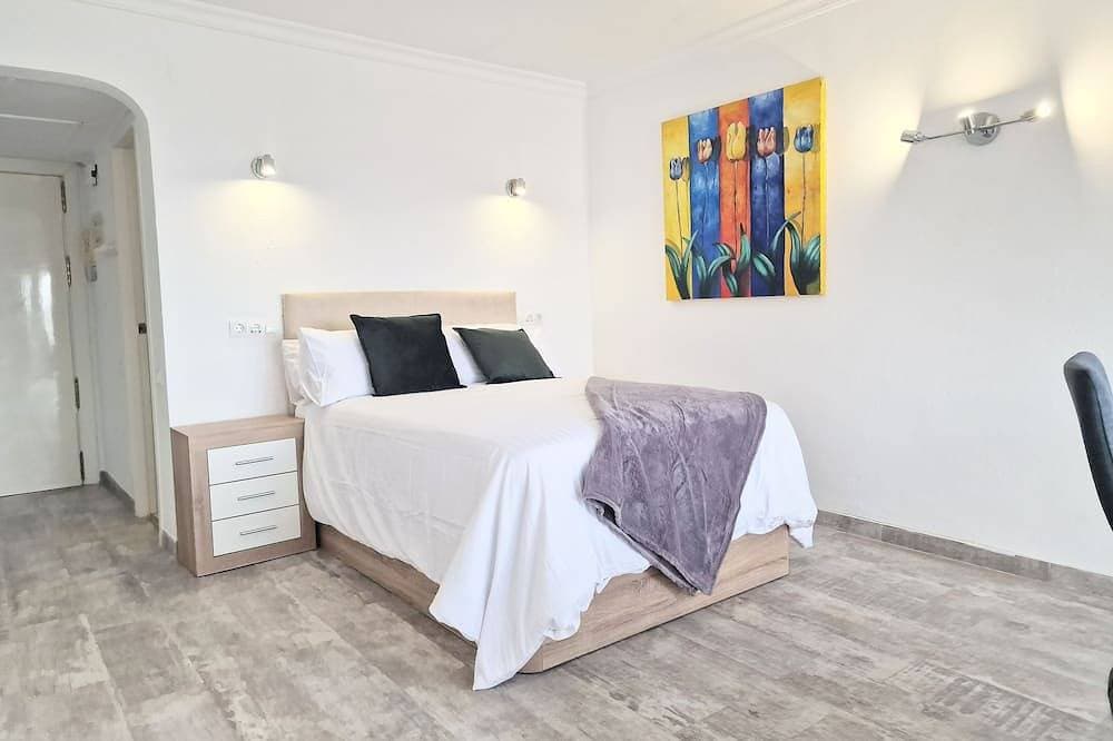 Foto 3 von 30: Beautiful Beachside Studio Apartment in La Cala De Mijas.The Perfect Location!