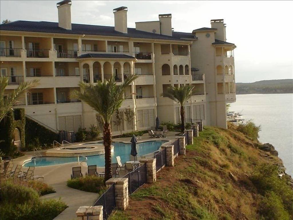 Foto 9 von 12: Luxury Condo auf seiner eigenen privaten Insel auf Lake Travis