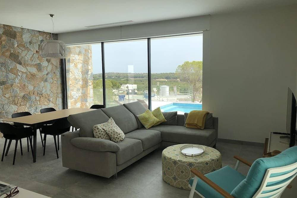 Foto 8 von 30: Moderne (brandneue) Luxusvilla Mandarino 19 im besten Golfresort Las Colinas
