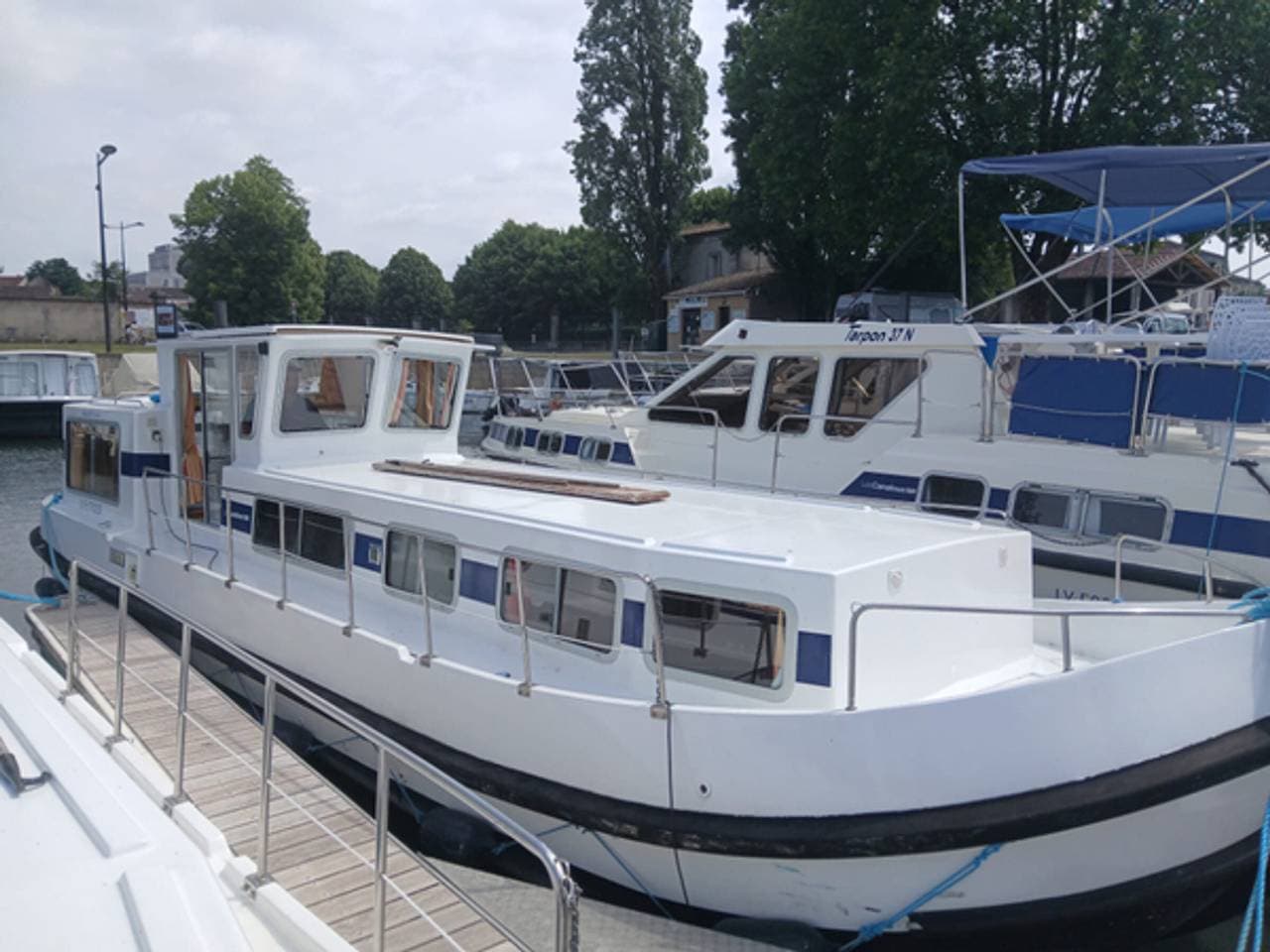 Vintage Hausboot auf dem Wasser - 6 Pers. 1