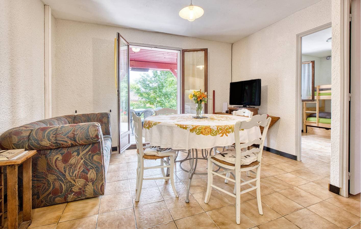 Foto 5 von 27: Gemütliche Wohnung mit Pool und Garten, 1,5 km von Saint-Crépin-et-Carlucet entfernt